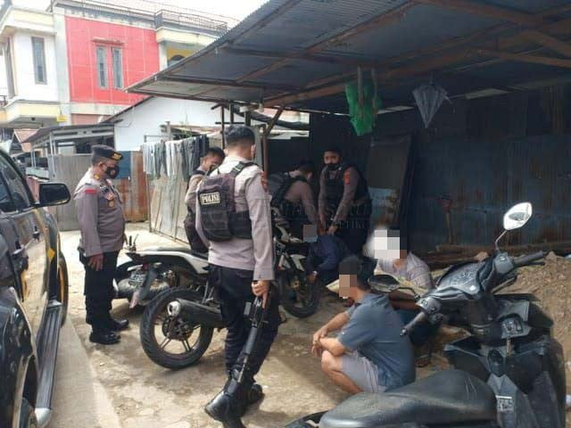 Asyik Nongkrong, 4 Pemuda Tertangkap Polresta Samarinda Bawa Sabu