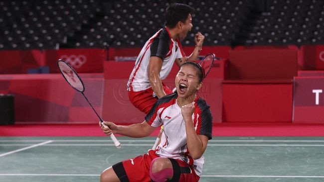 Ganda Putri Bulu Tangkis Rebut Emas Pertama untuk Indonesia di Olimpiade Tokyo