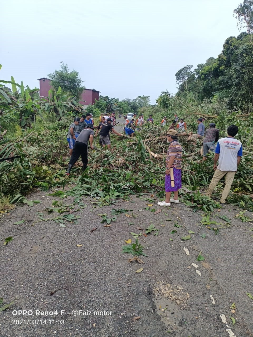 Kurangi Pengangguran dengan Padat Karya