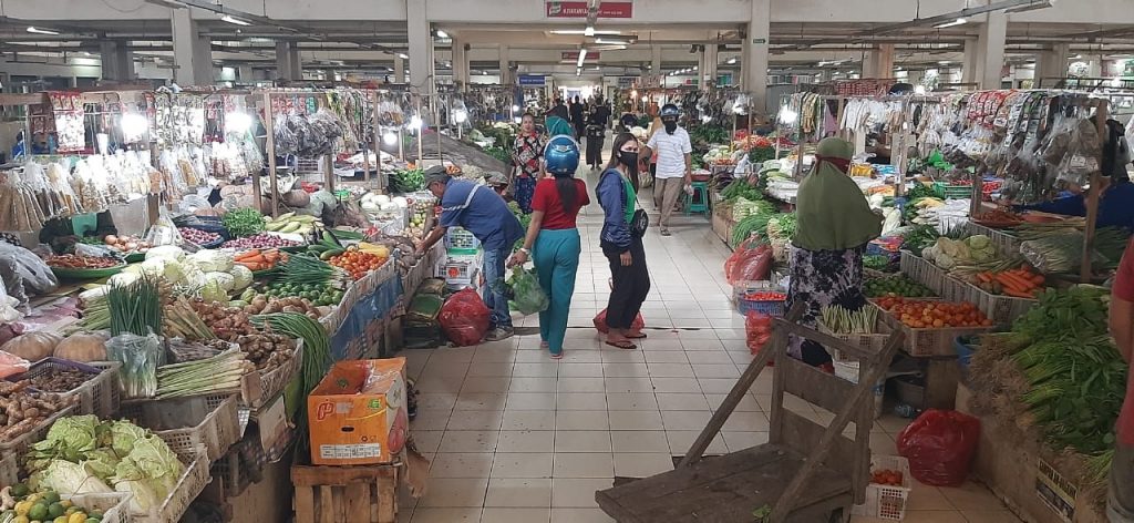 Penjualan Anjlok 50 Persen