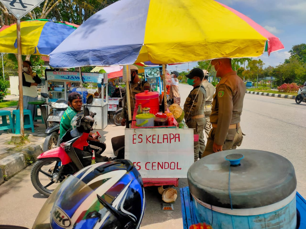 PKL di Nipah-Nipah Ditertibkan: Kami Mau Makan Apa?