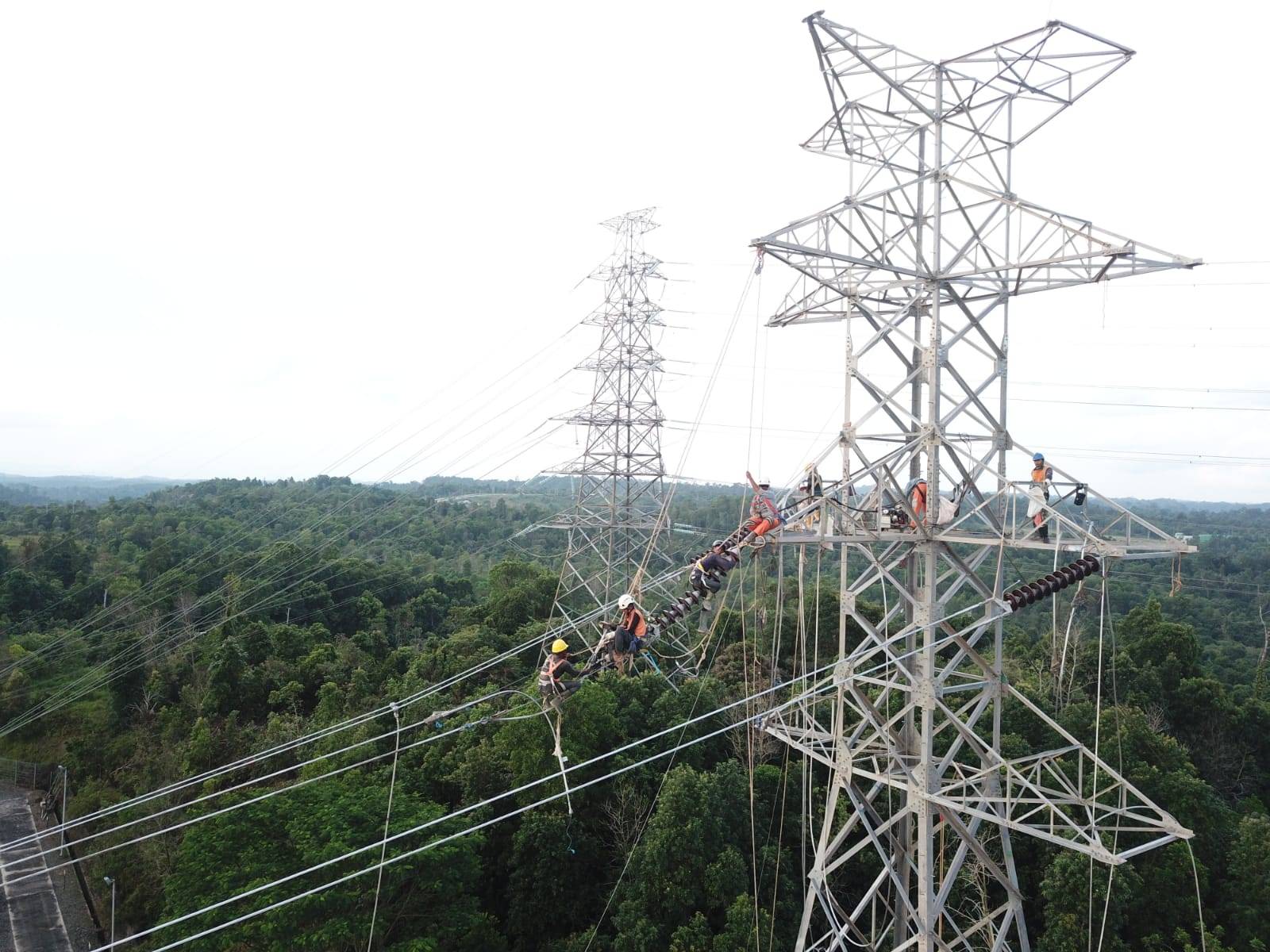 PLN Siap Pasok Listrik ke PT Kobexindo Cement dan PT Kalimantan Ferro Industry