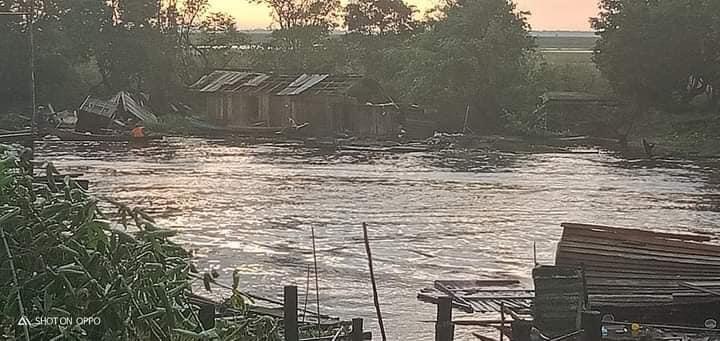 Belum Dapat Bantuan dari Pemerintah, Korban Putting Beliung Andalkan Bantuan Desa Tetangga