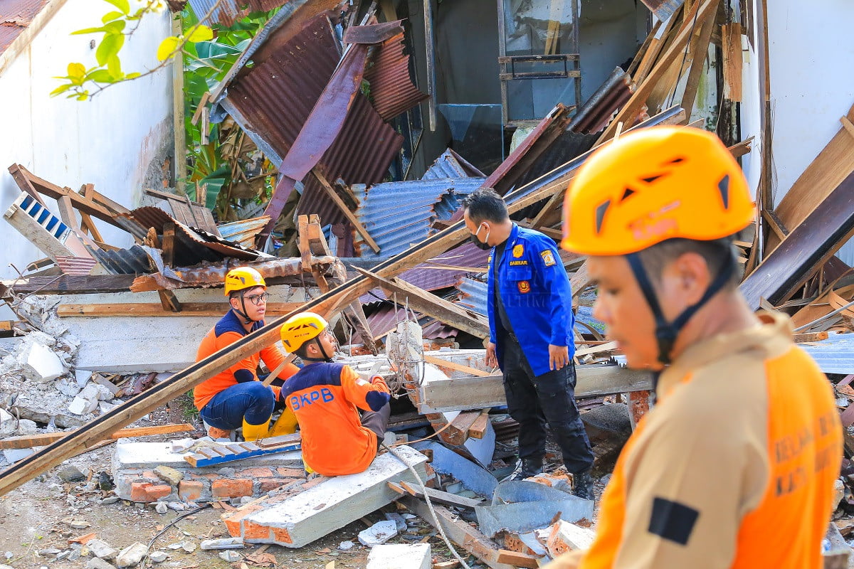 Rumah Kosong Telah Dirobohkan, Akhirnya Warga RT 25 Klandasan Ulu Tenang