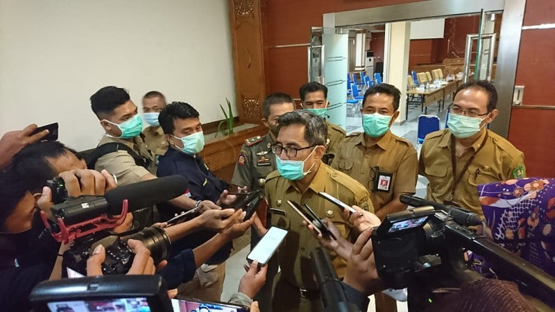 Pjs Bupati Kutim: Masyarakat Jangan Takut ke TPS, Tetap Patuhi Protokol Kesehatan