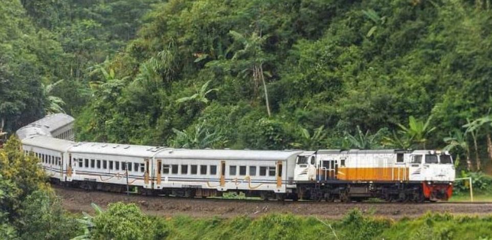 Pantang Mundur Proyek Sepur