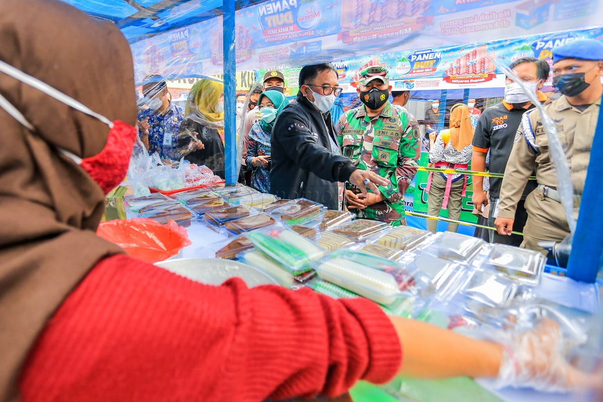 Sidak Pasar Ramadan di Balikpapan, Satgas Pastikan Produk UMKM Halal dan Aman