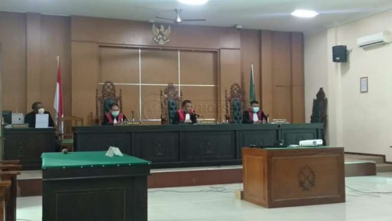 Sidang Iwan Ratman Tertunda Lagi