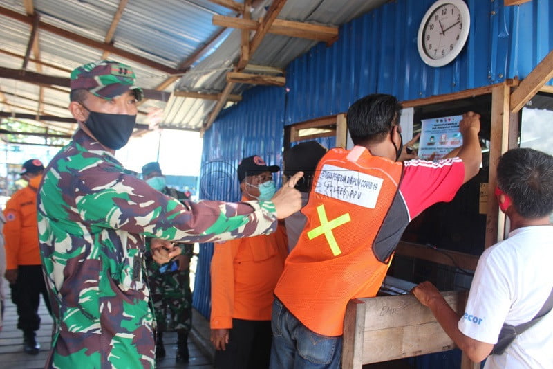 TNI-Polri di PPU Simulasikan Penerapan Perbup Prokes COVID-19