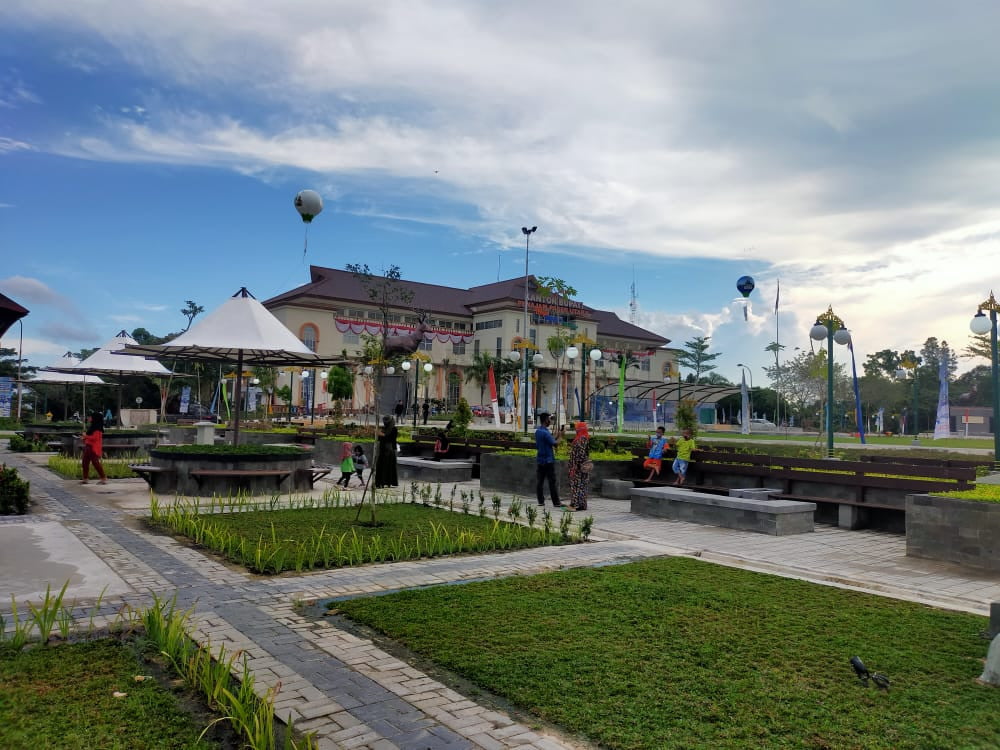 Taman Kantor Bupati PPU Dipelihara PUPR, Masih Ditutup untuk Umum