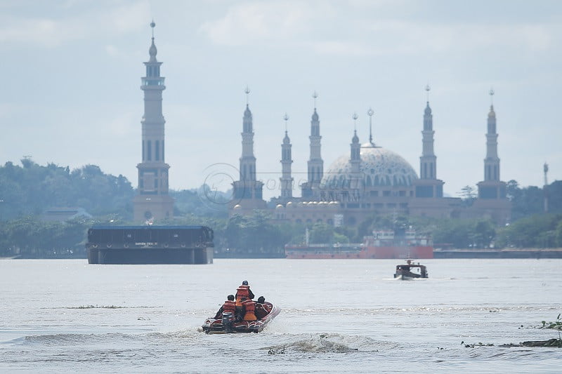 Pencarian Ardian di Sungai Mahakam Terkendala Rintangan