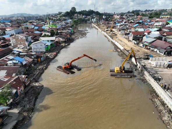 Terkait Miringnya Turap SKM Pihak Kontraktor Bertanggung Jawab Sepenuhnya, Berikut Penjelasannya