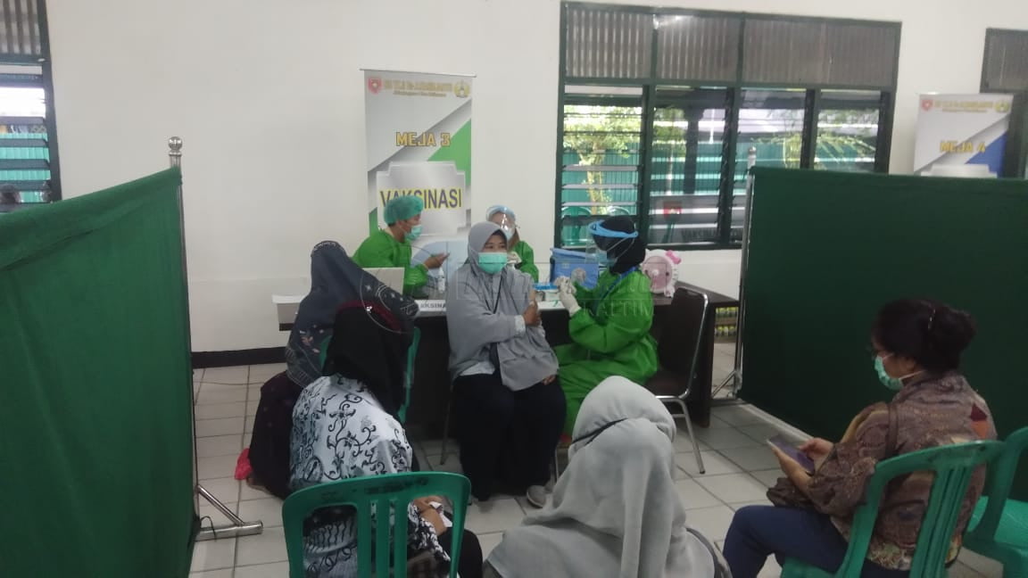 Hari Ini, Vaksinasi Massal 2 Ribu Guru Lansia di Balikpapan